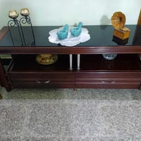 ميز تلفزيون • ١٤٠×٤٠ • بغداد سبع ابكار