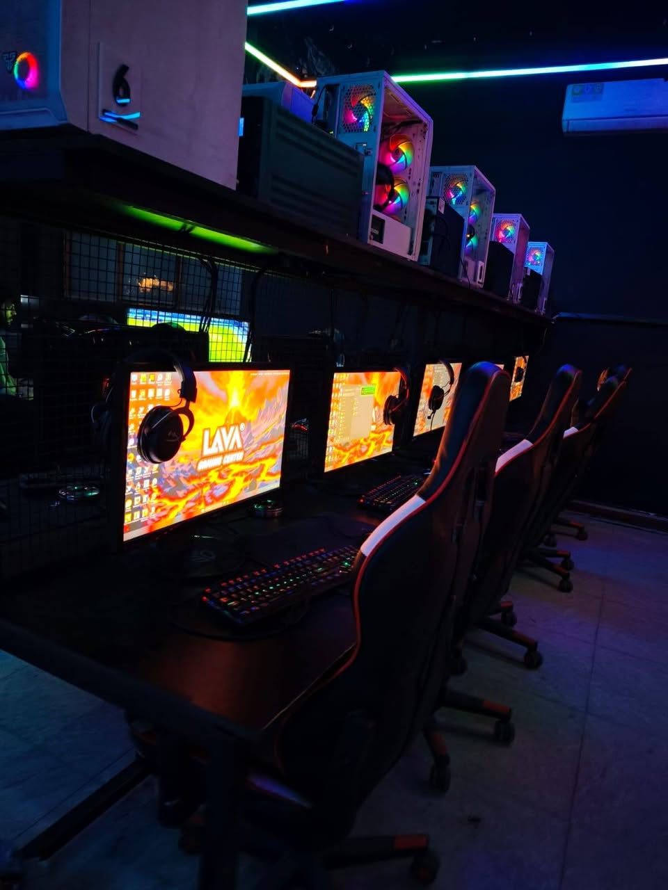 قاعة العاب وكافية للبيع
حاسبات كيمنك عدد 25 (كيس+ شاشة+ ماوس وكيبورد كيمنك + كرسي + سماعة هايبر اكس+ UPS 3000 )
شاشات الحاسبات نوع اسوز عدد ٢٠ ونوع سامسونك عدد ١٠
بلي ٥ عدد ١٣ ( بلي + شاشه هايسنز ٥٥ + UPS )
غرفه سينما (شاشه عايسنز حجم ٧٥ + بلي ٥ + UPS)
جوستكات عدد 32
اقراص بيس 21 عدد 6
فيفا 26 عدد 2
فيفا 25 عدد 3
فيفا 24 عدد 3
تكن عدد ٢
مورتال عدد٢
كود اوف وار جزئين
و بعد اقراص مال تختيم
شاشات عرض حجم ٧٥ عدد ٤
شاشات اعلانات حجم ٣٢ عدد ٧
ميز بليارد super master عدد ٢
جلسات حديد مع طاولات مع كراسي تركية
الباريستا ( معصاره فاكهه +خلاط عدد ٢+ عجانة + جهاز وافل عدد ٢ + جهاز كريب +ماكنة كهوة تركية + غلايات عدد ٣ + ماكنة شامية + مع مواد باريستا عامة)
النراكيل ( نوع طه عدد ٣١ + نوع الماني عدد ١٤+ نوع خشب عدد ٧)
مجمدات عدد ٢ + عارضة مشروبات عدد ١ 
حاسبة كاشير مع نضام سيتم الخازن
منظومة كامرات هايك فيجن عدد ٣٠ كامره
سبالت جدارية انفيرتر عدد ٧ + سبلت كاسيت اتفيرتر عدد ٢
جلسات نفاخات كيمنك عدد ٢٥
بروفايلات انارة بحدود ١٢٠ متر
جهاز تحويل ATS
المكان بغداد - البنوك
 للاستفسار عن السعر التواصل على الرقم 
***********
