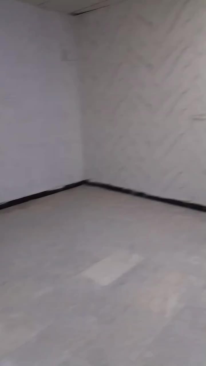 السلام عليكم يوجد محلات ايجار محلات بناء حديث بلديات على شارع الكنسيه أي استفسار  ***********
