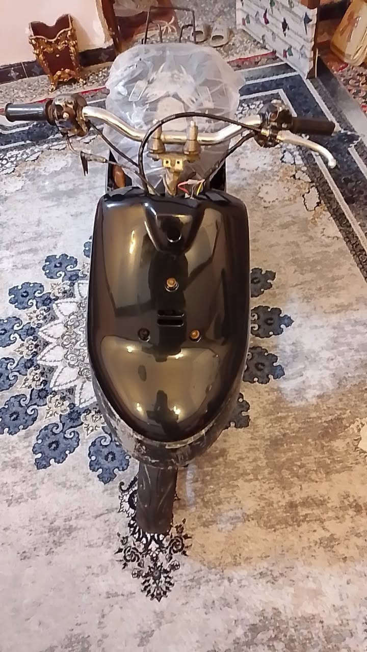 سلام عليكم دراجه بطه للبيع دراجه بيه مكينه فول كله شغال سلف وهندر مابيه اي نقص سعر 150 قفله من خير مكاني مسيب رقم ***********
