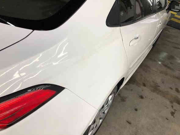 سلام عليكم 
كورلاء هايبرد 2023امريكي 

2023 
ماشية 92 كيلو
ابيض بغداد
محرك 1800 
مبدل بنيد بس يعني قطعه وحده صبغ
جاملغ بارد 
***********
