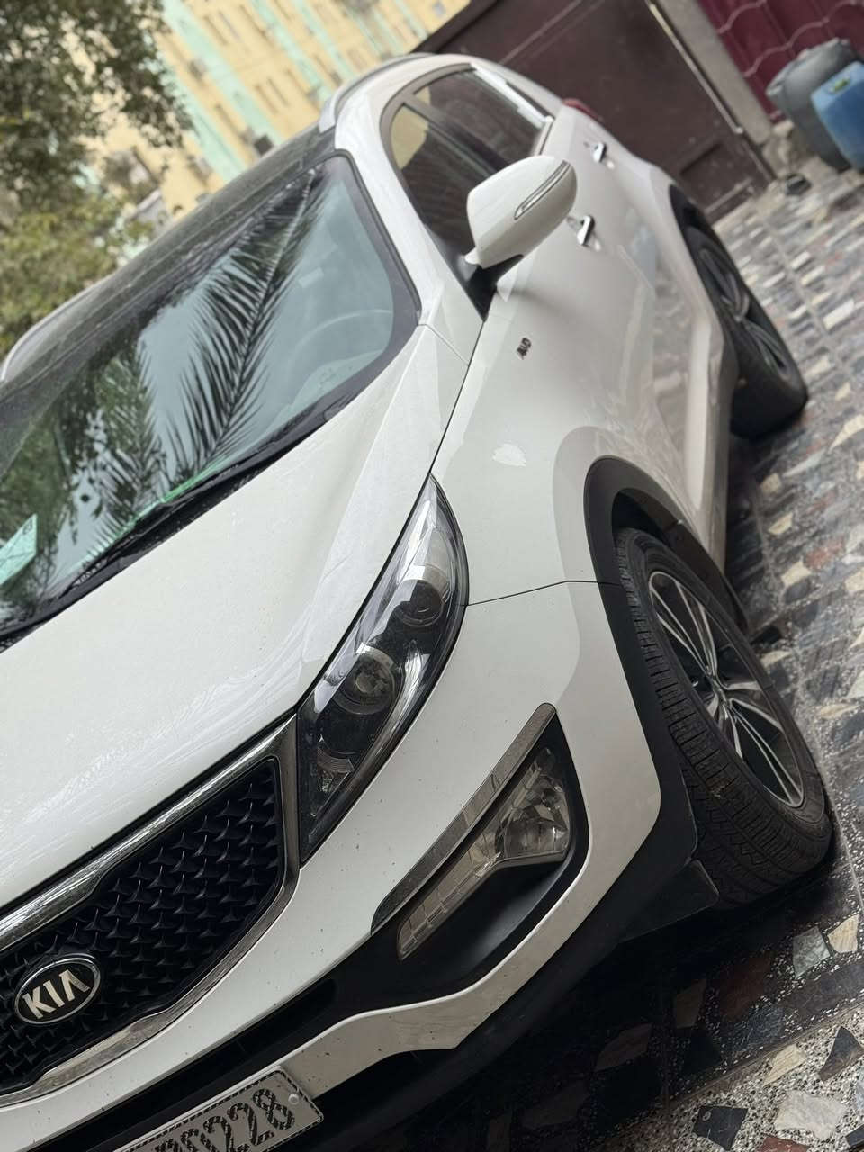 سلام عليكم سبورتج خليجي ٢٠١٦مكفوله ما عده بارد قليل باب السياق فول ما عدى البصمه فور ويل قطعتين تبريد مكينه ٢٤٠٠
***********
