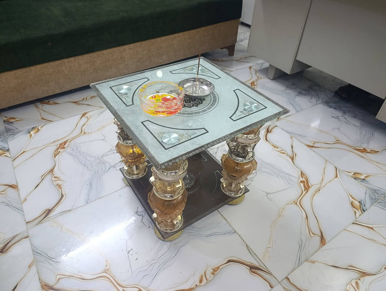 طبلات وحده جبيره وحده صغيره مكانهن ناصريه مركز سومر ***********سعرهن 25وبيهن مجال قليل
