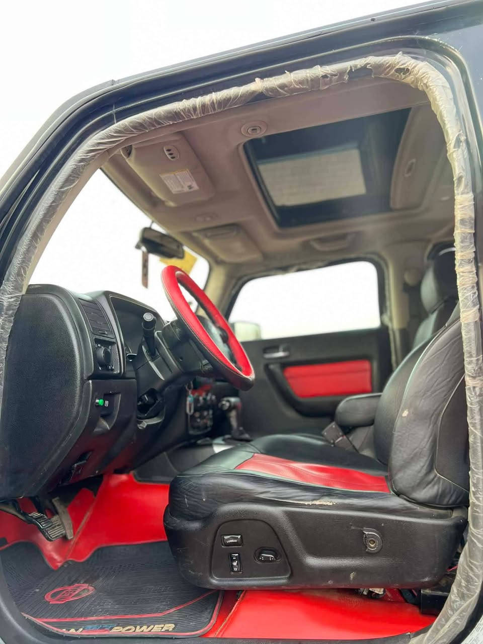 2007ب محرك 5سلندر قبغ اسود اقتصادي جدا بلبنزين سياره جاهزه ترايها جديد دون صبغ بدون جلح بدون بارد سياره جديده وفول مواصفات سعرها قفل 95 خواتها 120جواها بسنت ممابيع ولتخابر وانزل ورقه ورقتين ومتتجي وعود كاذبه قفل قفل 95 هزه وفحص جديد تحويل مباشر دهوك مراوس فقط ميماتي نضيف او بيتل 2012 انبار هيت ***********وماعندي توصيل تكلي جيبلياه نشوفها تعال بغداد نجف ليريدها يجي هوه دلفري غير موجود معندي مطعم
