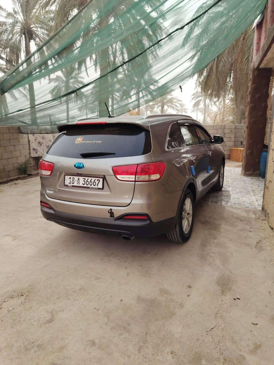 السلام عليكم
#للبيع كيا سورنتو 18 وارد امريكي
حادث بنيد وجاملغ 
السعر210 وبيها مجال
***********
