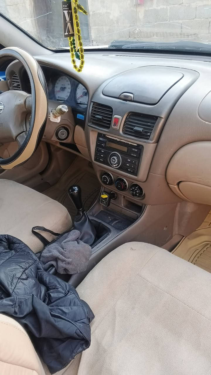 السلام عليكم
نيسان سني 11مؤسسه سنويه ل28 محرك جديد تبريد شغال الصدر خير من الله السياره ضررها جاملغ المامي 
السعر 77 وبيها مجال 
الاستفسار اتصال بالرقم ***********
