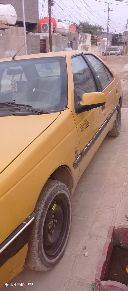 سلام عليكم سياره بريجو مصفره رقم نكليزي تحويل ثاني يوم بسمي سياره سعر 2  مليونين وبيه مجال قليل مراوس بتكتك اروس نتصل ما متوجود علا فيس نتصل علا رقم ***********
