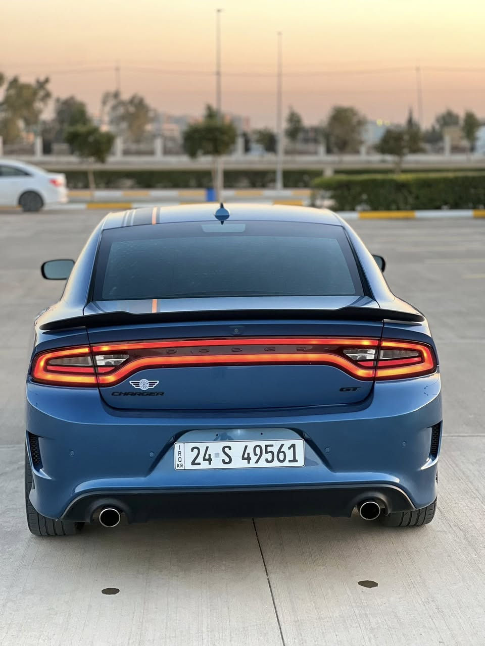 سلام عليكم
دوج جارجر موديل (2021)
مواصفات (GT)بلاك 
سو په ر تراك 
شاشه كبير ؛ كوشنات كاره بايى 
به سمتينت ؛ تشغيل عن بعود 
حسات خلفى ؛ سماعه ارپاين 
كوشنات خار ؛ ستيرن تتفيه 
گير شفتات ؛ تحكم ستيرن 
توويل ؛ ويل تاير (20) جديد بيلادى 
بيها هواى مواصفات 
سياره گير; محرك; حداديه; كول جديد 
ره قم; سنه ويه; هه زه; كول جديد; تحوي
ثانى يوم ; 
سياره بيهاجاملغ گدام سبوغ جملغ خلفى كلير امريكا بدون ده واخيل بدون ارباك صور حادث 
موجود 
مكان سياره ار بيل 
سعرها (237) $ بيها مجال قليل 
رقم موبايل (***********) 
واتسئاب موجود
