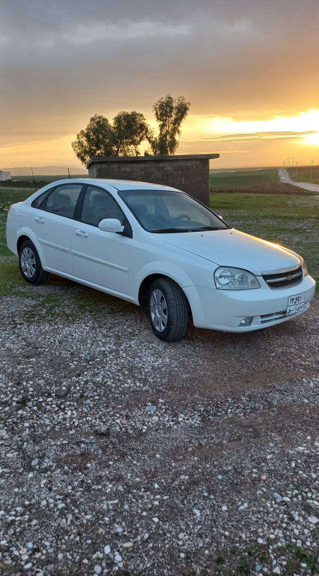 شوفلێت اوبترا مودیل 2009 کیرعادی
بدون صبغ بدون حادث
کیر محرك و تبرید بشرط
تاخم تایرات جدید سیارە بدون مصرف
تحویل وکالە بشرط_غرامە 680الف ینزل من سعر
سعر 72$مجال *********** دهوك, العراق
