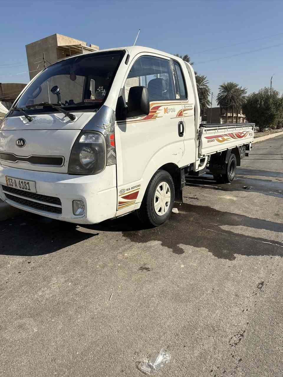 كيا بنكو رقم ميسان مكاني بغداد البلديات رقم سنويه جدد بيه صبغ بلبجم شويه والباب الخلفي موديل 2013 بأسمي كل كهربائياته شغاله ميكانيك كله جديد ولاستفسار اتصال على *********** مكلف بلنشرر مكلف بلنشششرر  السعر 95 وبيه مجال
