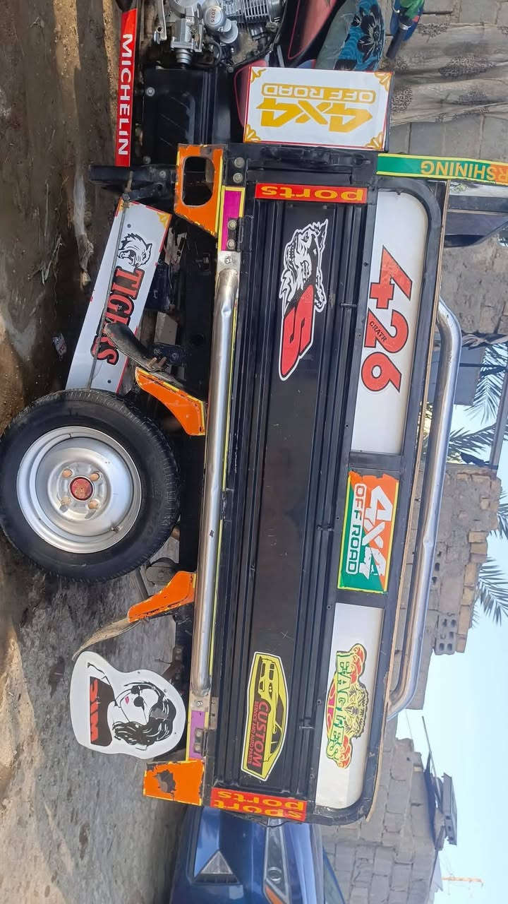 سلام عليكم ستوته للبيع موديل 23 اوراق صولي بيهه مكينه 25بعده صندوك ستوته مال جناي ولي عنده مراوس بخضره هم اراوس ونطي فرق ركبه مكفوله ستوته كله شغاله مكاني بل جفل ***********
