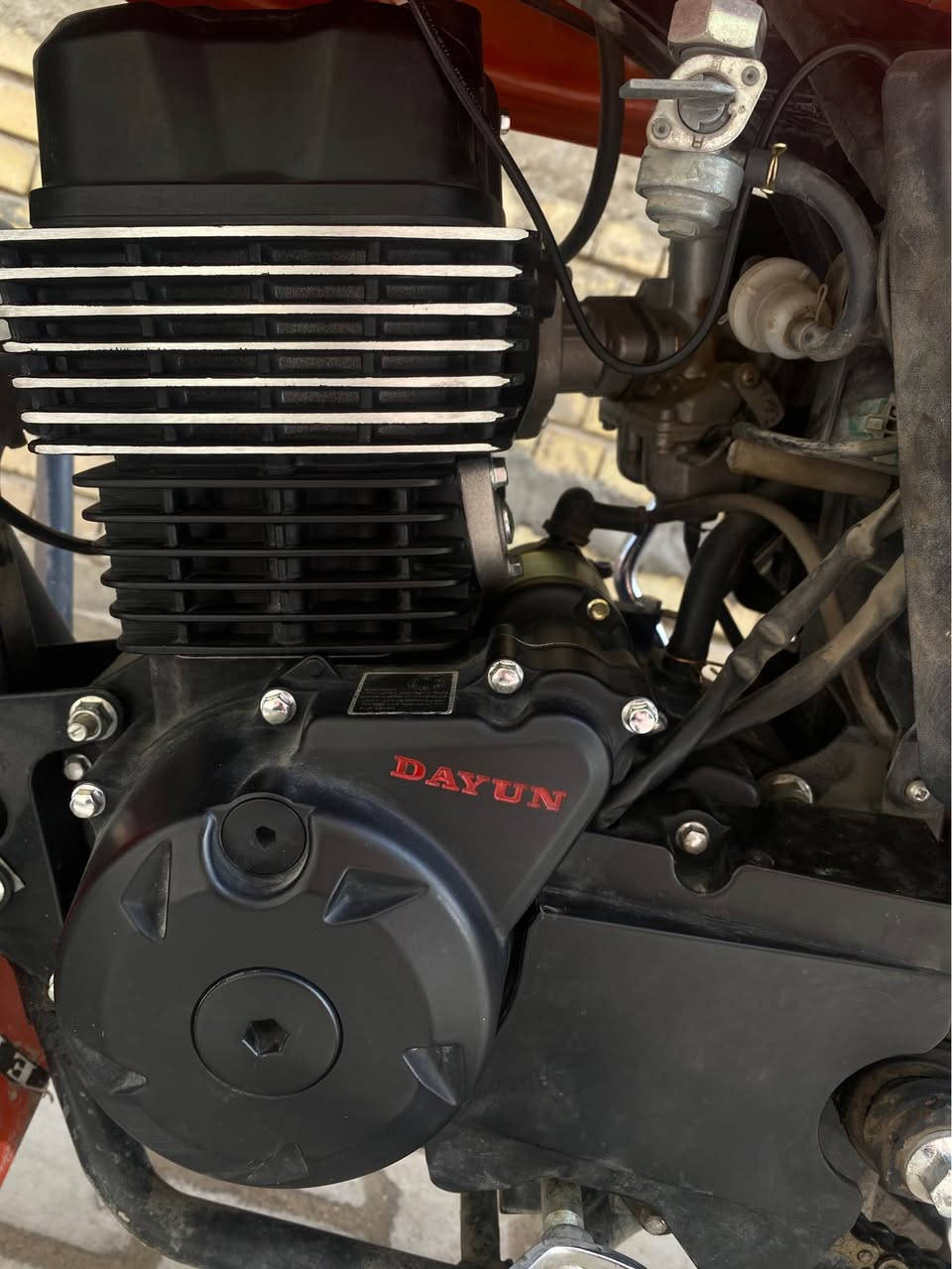 دايوان 2023 (باب اول ) مو تجميع وتقليد اصليه الدراجه نضيفه مناقصها شي مكينه ناعمه لا رجه ولا خشونه 
مرقم كربلاء باسمي 
عليها تايرات جبلي جلاتين اصلي باكستاني 
دراجه مناقصها شي حته دهن مبدل جديد شغل واطلع والله يرزقك ..السعر 2500 قفل بغداد, العراق


**إذا كنت صاحب هذا الإعلان وتريد حذفه لأي سبب، رجاءا أرسل رسالة إلى الدعم الفني**