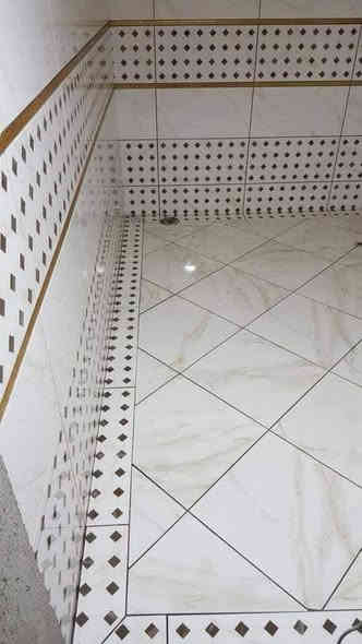 خلفه مصري درجه اولي شغل كاشي مرمر برسيلن جدارن وارضيه شغل تسليم هندسي بليزر لتواصل بي وتس ‎
‎0778 228 5345
