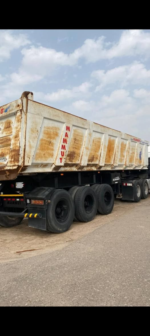 عربانه ماموت جديده كل نقص ما بيها طخم تاير طخم ويلات مع براميك جدد توني شادن حداديه جديده شاصي مكفول جاهزه للعمل الي يحب يتواصل على الرقم ***********
