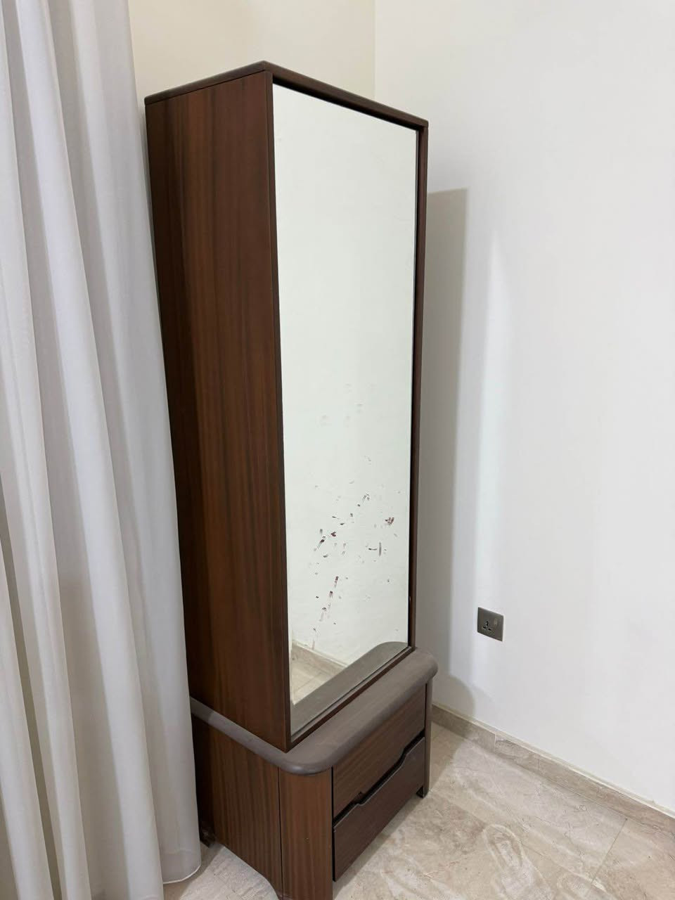 غرفه نوم تركيا باب اول خشب اصلي ثقيل
بغداد / البنوك شارع النداوي
السعر 900 وبيه مجال بغداد, العراق


**إذا كنت صاحب هذا الإعلان وتريد حذفه لأي سبب، رجاءا أرسل رسالة إلى الدعم الفني**