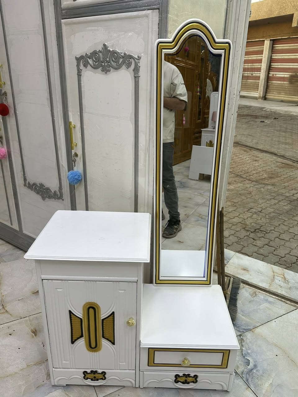 غرفه مستخدمة سعر مليون 
واتساب ***********
