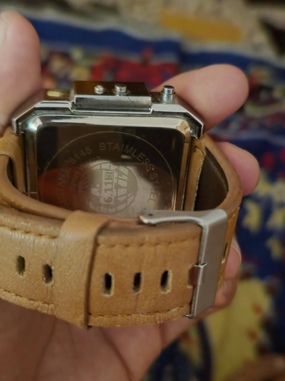 ساعه سير جلد طبيعي نقص بس باتري الساعه شغاله شرط لبستهه لبستيت بس جبيره عله ايدي للبيع سعر ٤٥ الف او مراوس بخاتم فضه حلو مكاني بغداد مدينه الصدر توصيل لا يوجد


**إذا كنت صاحب هذا الإعلان وتريد حذفه لأي سبب، رجاءا أرسل رسالة إلى الدعم الفني**