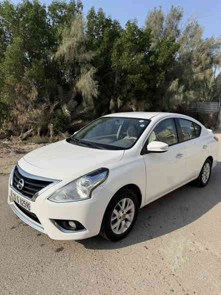 نيسان 24 سياره مكفوله من الصبغ والضربه 119
***********
