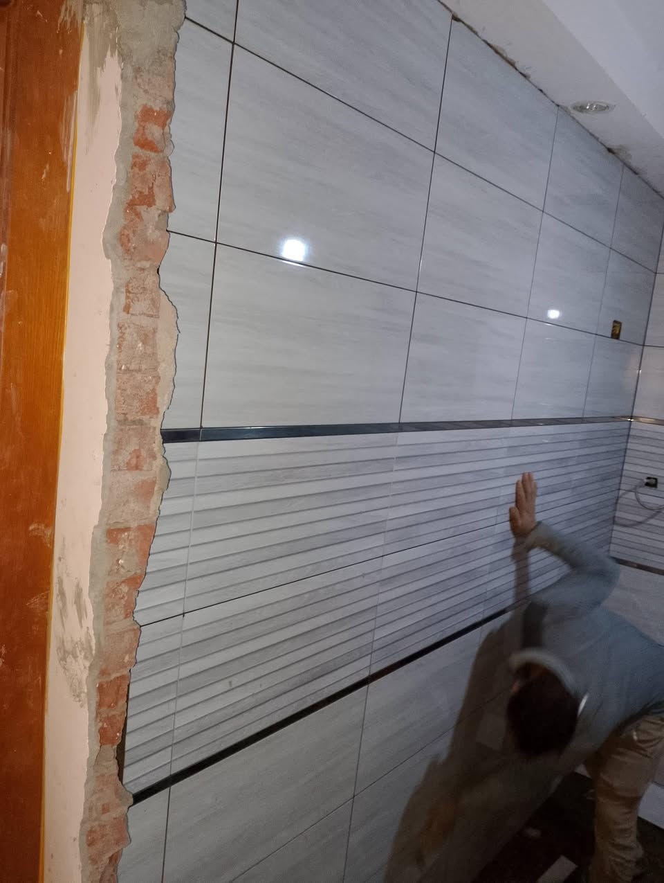 السلام عليكم ورحمه الله ابو وديع المصري خلف سيراميك متفرغ حاليا شغل درجه اولى تسليم مهندس مكان سلمان باك خبرني واتدلل والاسعار مناسبه للجميع رقمي بواتساب ***********
