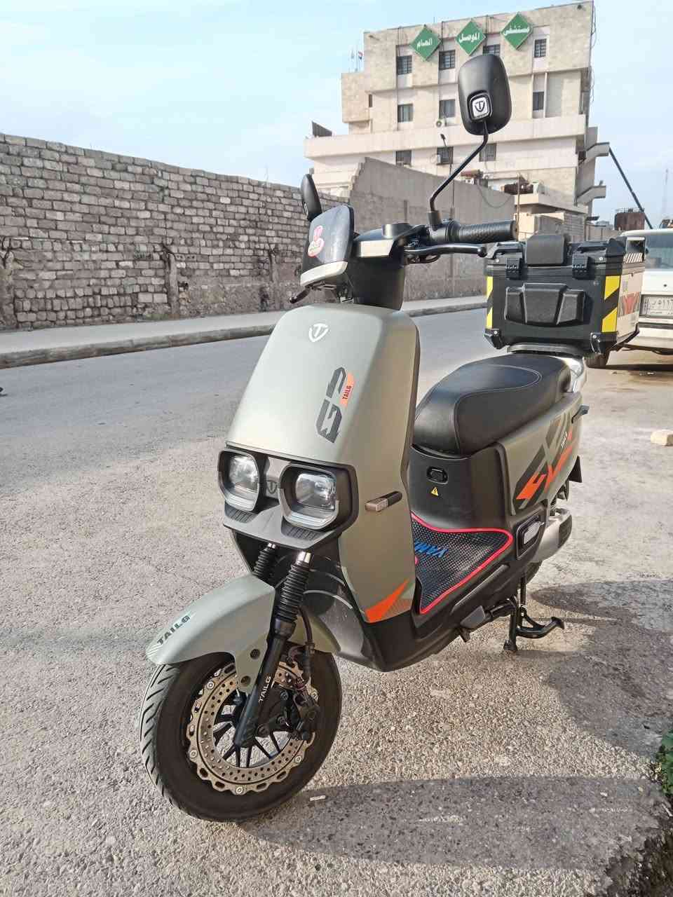 ماطور شحن للبيع ريان تايلج فول مواصفات
مواصفات معروفه الماطور نضيف حيل سرعه 90 حقيقي
6 بطاريات اشاير يمين يسار خلاط دبل بصمه وكرتين
السعر 750 رقم التلفون ***********
