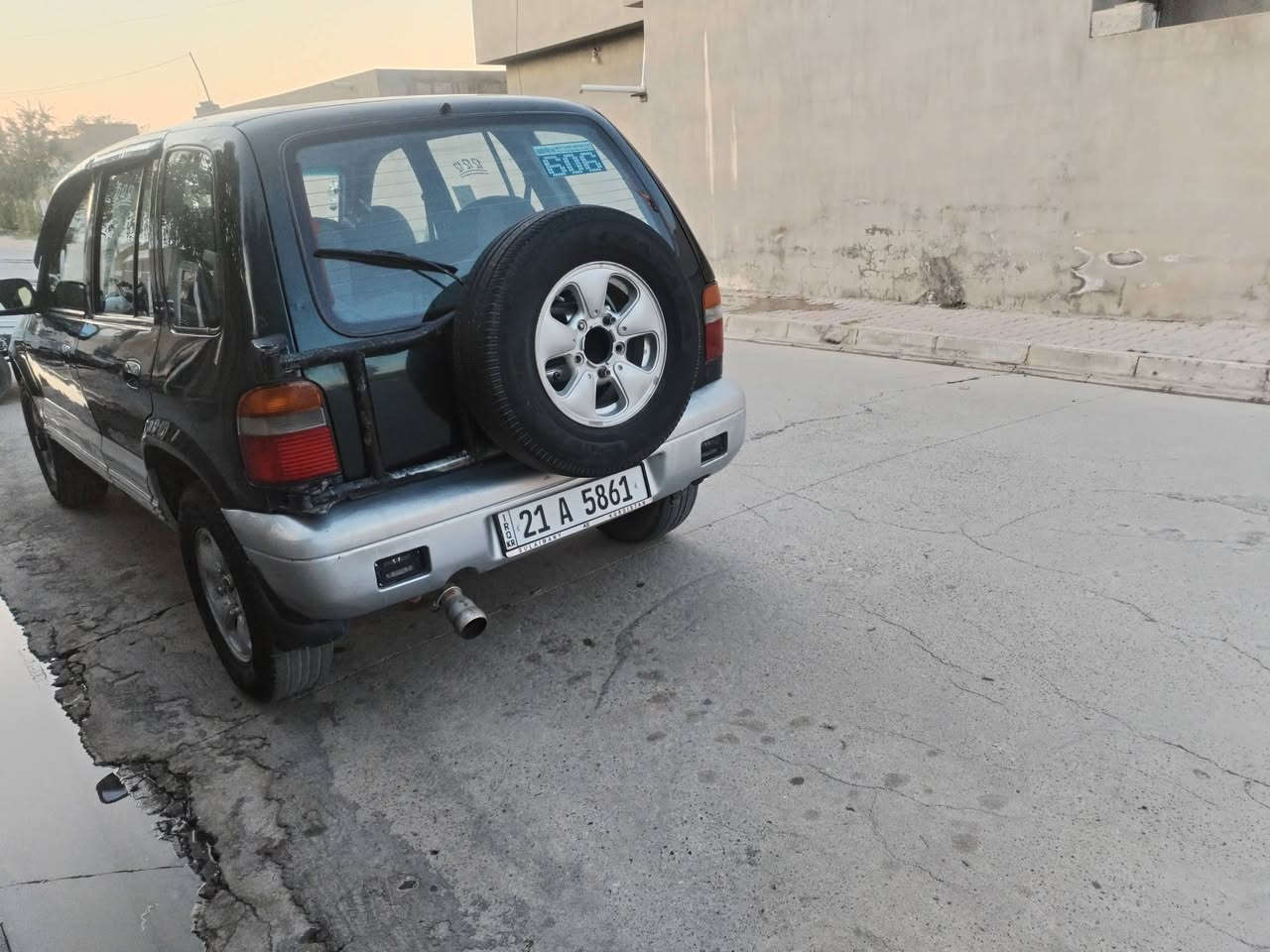 السلام عليكم سياره كيه اسبورتج  للبيع موديل ١٩٩٦ مشروع وطني رقم سليمانيه سياره فول نضيفه مال بيت مشروع وطني ال ٢٠٣١ دفتر بانزين هزه جديد سياره اوتوماتيك محرك ابلادي كيه السعر ٥٥ وبيه مجال للشراي وذا اكو مراوس اب كيه حمل حسب الاتفاق رقم الجوال ***********
