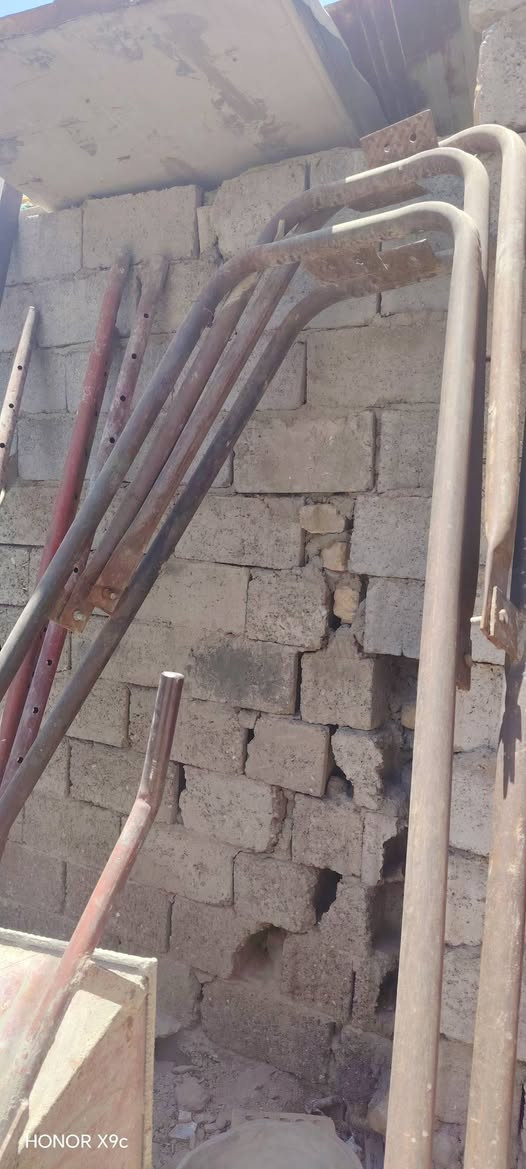 لسلام عليكم ونج كهربائي ايطالي للبيع مع عرباين درجه أولى تزكام مع سلك واير 30متر سيار لتواصل ***********
