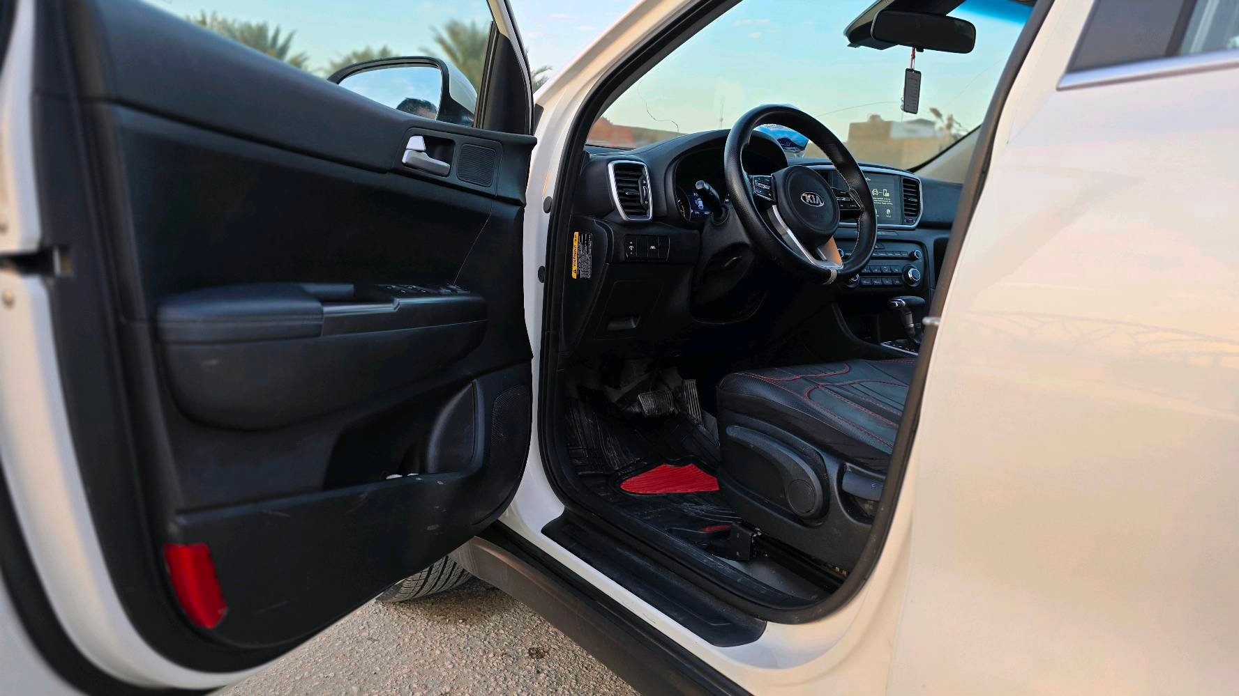 السلام عليكم كيه سبورتج جديده وا مكغوله ماعده بس الخشم الجاملغ بيه شويه صبغ ماشيه 40 الف فقط رقم ربيل العنوان كربلاء طوريج