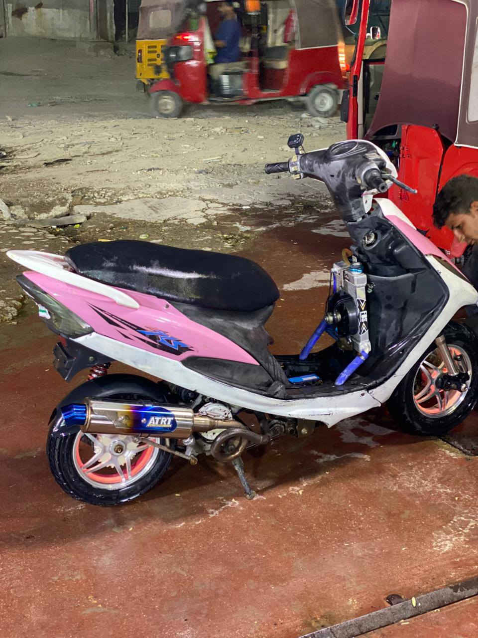 سلام عليكم شباب دراجه ماكس عدله البوشه63 دراجه مزوده كمله  السعر ملون وبيه مجال الحب يناضل ***********
