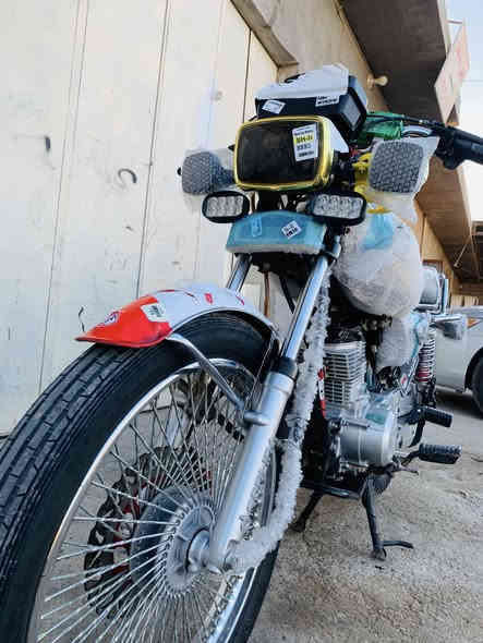 مكلف بل نشر للبيع دراجه تايكر 4 كير موديل 2024 لون اسود محرك شرط ماممدوده علي سبان مجنبزه كامله صلنصا صوت عالي الاتصال ***********
