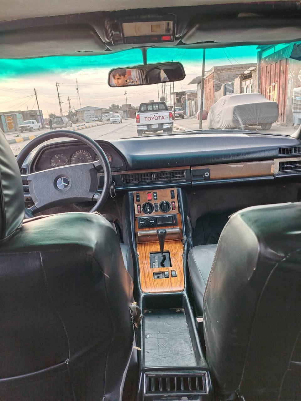 سلام عليكم مارسيدس البيع ١٩٨٧
السعر ٣٥ ورقه سنويه صاقطه قبل شهر
***********
