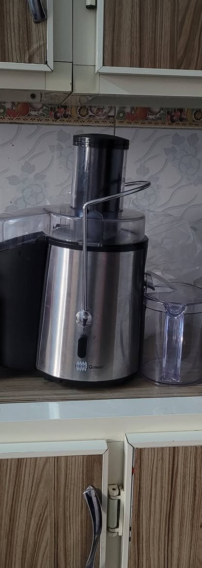 الماني الصنع. نضيفات حيل كاملات مع ملحقاتهن قطعتين ٧٥ مع التوصيل


**إذا كنت صاحب هذا الإعلان وتريد حذفه لأي سبب، رجاءا أرسل رسالة إلى الدعم الفني**