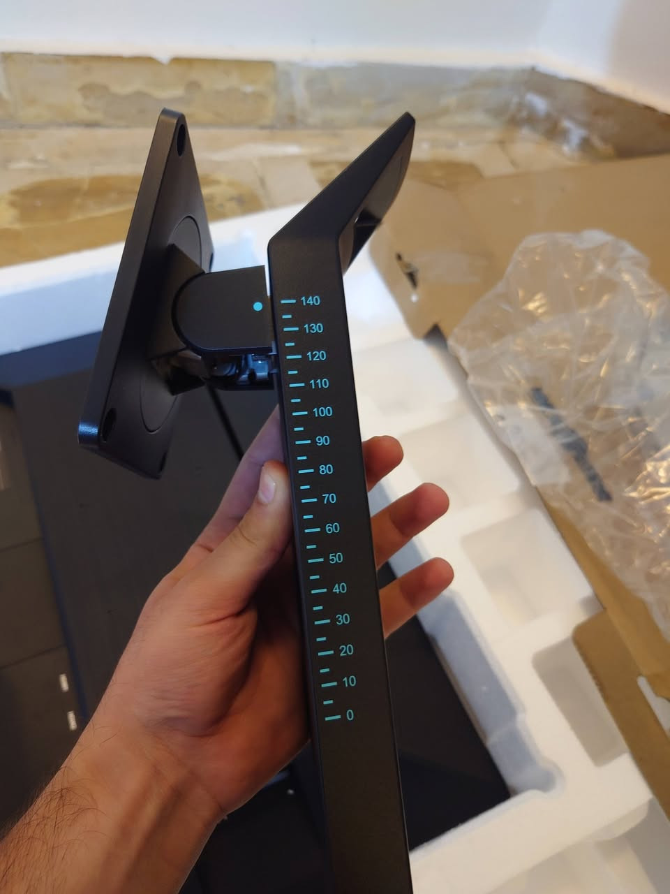 السلام عليكم
متوفر
240hz 
1080 
Ips 
24.5 inch
السعر 175 الف


**إذا كنت صاحب هذا الإعلان وتريد حذفه لأي سبب، رجاءا أرسل رسالة إلى الدعم الفني**
