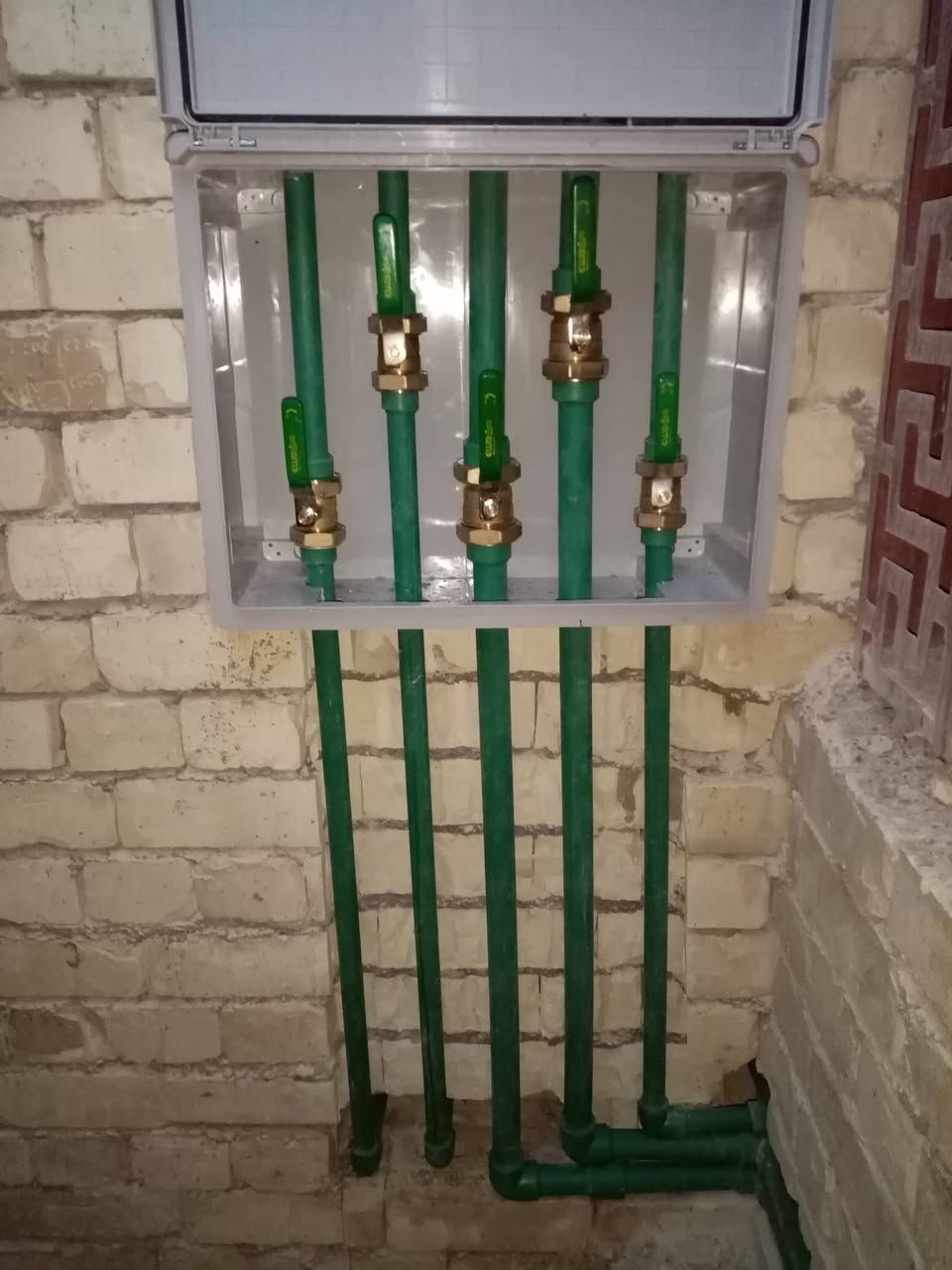 تأسيس  ماء مجاري ثقب الكونكريت بل  كور***********
