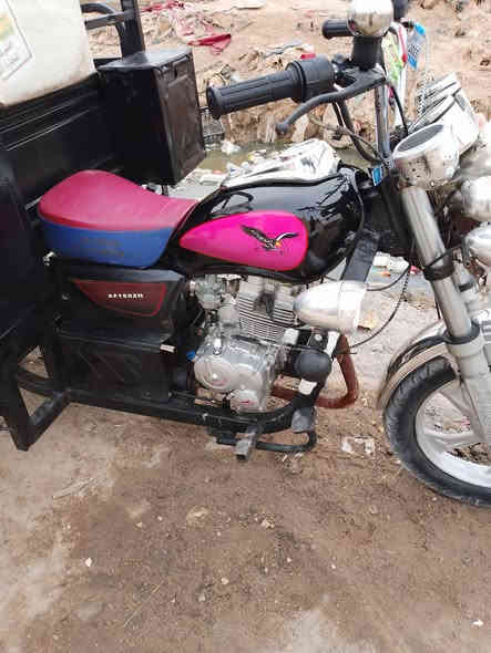 للبيع موديل 17 السعر 1,700 العنوان البصره القبله***********
