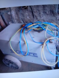 مكينة لحيم وزن250،،،كيلو ثري فيز 07812425586,,,واتس،،او ماسنجر