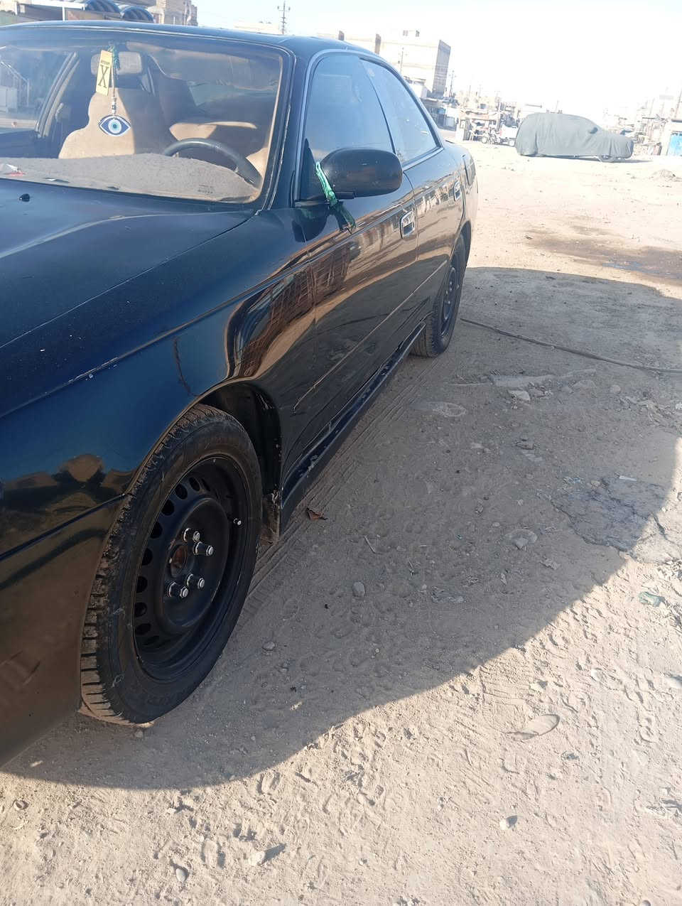 سياره  مارك للبيع جاهزه مكينه وگير  وتبريد  تخم تاير غرفه جديده حداديه توني مسويه سنويه ضايعه مشيت بعاملته تمشي وياي كبل ابصملك بسمك وسياره بسمي *********** سعر ٤٧ بيه مجال
