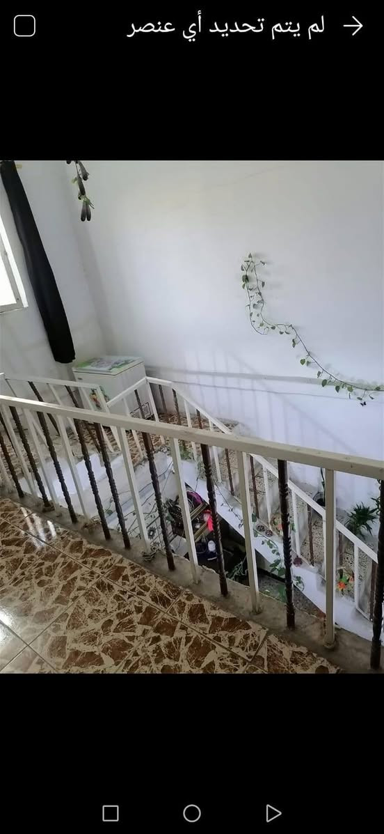 للبيع بيت 🏡 طابو صرف فى #الشرطه_الرابعه قرب مطعم كباب ابو علي #مساحته٨٠م واجهه اربعه طابق ونص يحتوي على #غرفة_نوم 😴 وصاله ومطبخ وخدمات #البيت_نظيف_جدا وسعره مناسب للإستفسار اتصال 🤙 على الرقم 
***********
#الجميع
