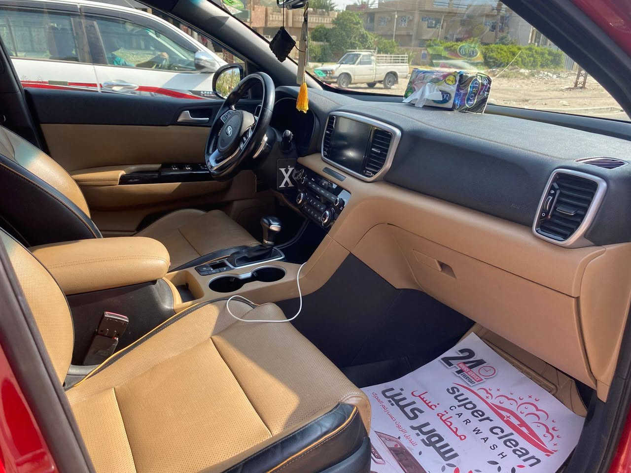 السلام عليكم
سبورتج جيتي لاين 2021 ماشيه 70 الف حقيقي
فووول مواصفات 1/1 كلشي بيها رقم بغداد بأسمي هزه ورقم وسنويه كله جديد كير محرك كفاله 
والسياره كفاله فقط بكد الصبع تكحيل فوك الهلال مال جاملغ الخلفي سيارع مال بيت 
سعرها 217 وبيها مجال الشراي يتصل وبالخدمه
مكاني بغداد الغزالية‏‪***********‬‏
