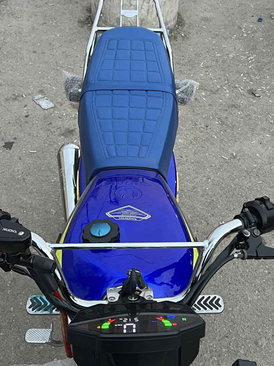 ماطور اللبيع سوليك مابي عه يب كل بيلادي كل شرط كل شغال عيب مابي
سعر٧٥٠
مكان كركوك شورجه 
***********
