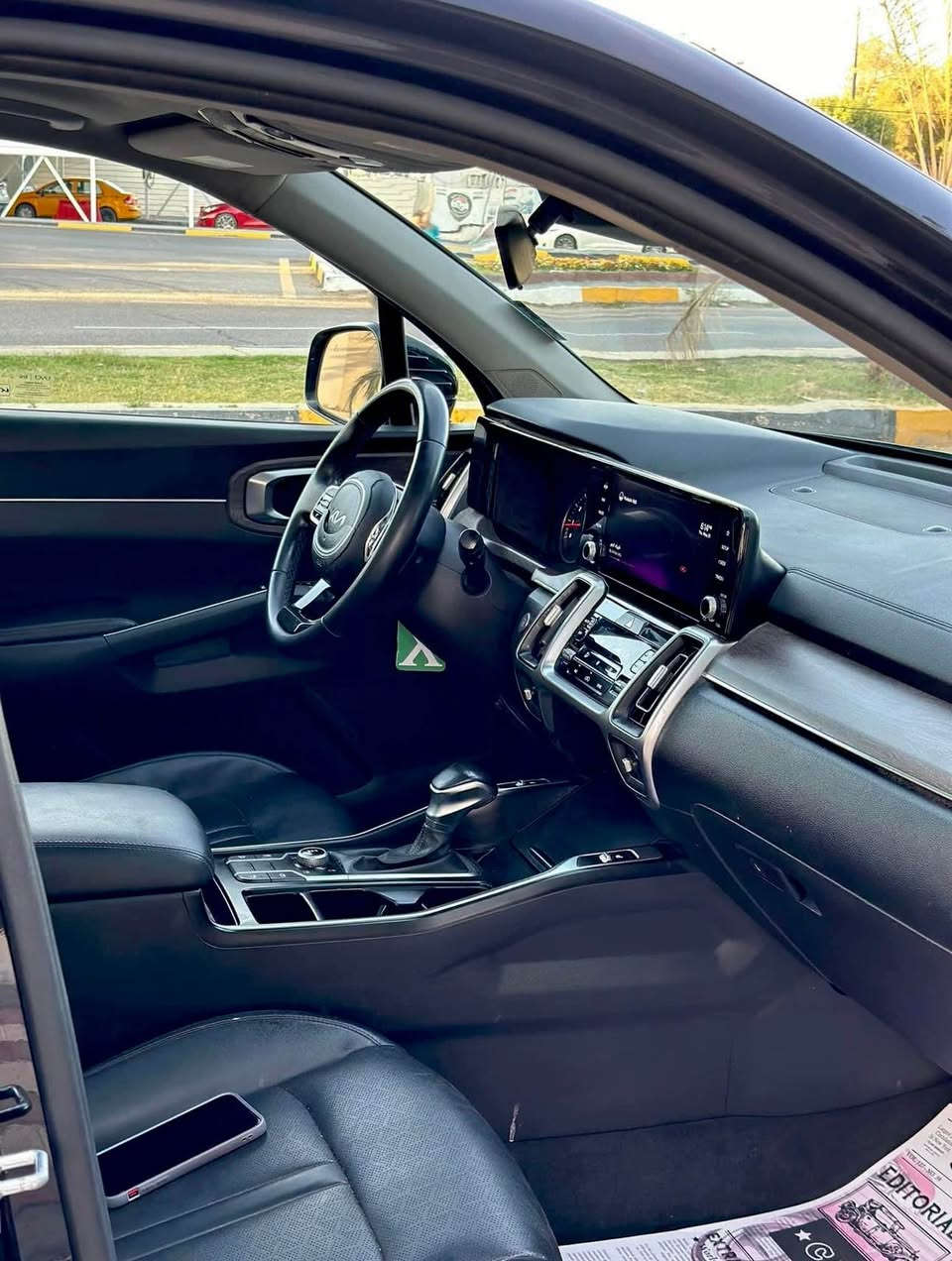 السلام عليكم 
سورنتو موديل 2022 وارد امريكي 
ماشية 56 الف ميل
محرك 4 سلندر 2500 تنفس طبيعي 
رقم بغداد باسمي 
.فتحة سقف كشنات جلد كشنات امامية كهرباء شاشة كبيرةبصمة ابواب وانارة ترحيب لايتات ٤ عدسات ٣ وضعيات قيادة تشغيل عن بعد بصمة تشغيل نظام النقطة العمياءرادارات امامية وخلفية مانع اصدام مثبت سرعة الثبات ع المسار سياقة ذاتيه قطعتين تبريد توقف ذكي كشاف ضباب لايت لد نهاري نظام نزول منحدر اوتو هولد
السعر 220$ و بيها مجال 
مكاني كربلاء *********** كربلاء, العراق
