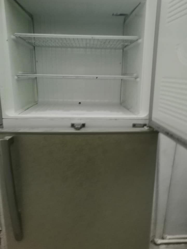 ثلاجة ١٨ قدم تجميد فول بدون عيب  الشراي يتصل*********** أربيل, العراق
