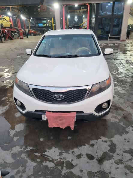 اعادة النشر 
سورنتو ١٢ رقم واسط مميز انكليزي  باسمي ما يحتاج هزه  
بيها كص قمارة 
مكينه أربعة سلندر وكير و صدر خير من الله 
السعر ١٠٧ 
السيارة نظيفه 
الشراي يتصل  ***********
