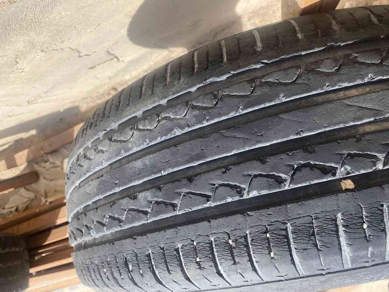 تخم تايرات مستعمل  حجم ٢٠٥/٦٠/١٦
نظيف بدون كسر او بنجر
التخم ٤ تايرات ب ٦٠ الف
مكانه نجف قرب مطعم الساقي


**إذا كنت صاحب هذا الإعلان وتريد حذفه لأي سبب، رجاءا أرسل رسالة إلى الدعم الفني**