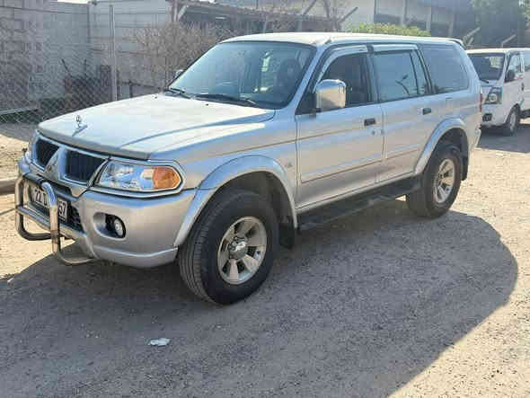 سلام عليكم 
ميسبوشي ناتيفيا خليجي
رقم اربيل سنويه ضايعه وعندي ستنساخ 
تحويله مضمون بسامينه
موديل 2008
ما بيه صبغ 
كير محرك صدر تخم تاير مكفول 
بيه بادر بل جاملغ أيمن 
السعر 78 ورقه بيه مجال
مكان سياره بغداد بلديات 
اتصال على رقم *********** بغداد
