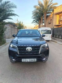 فورتشنر موديل 2023 مكفوله كفاله عامه سبير ما نازل ماشيه 38 الف كامرات ...
