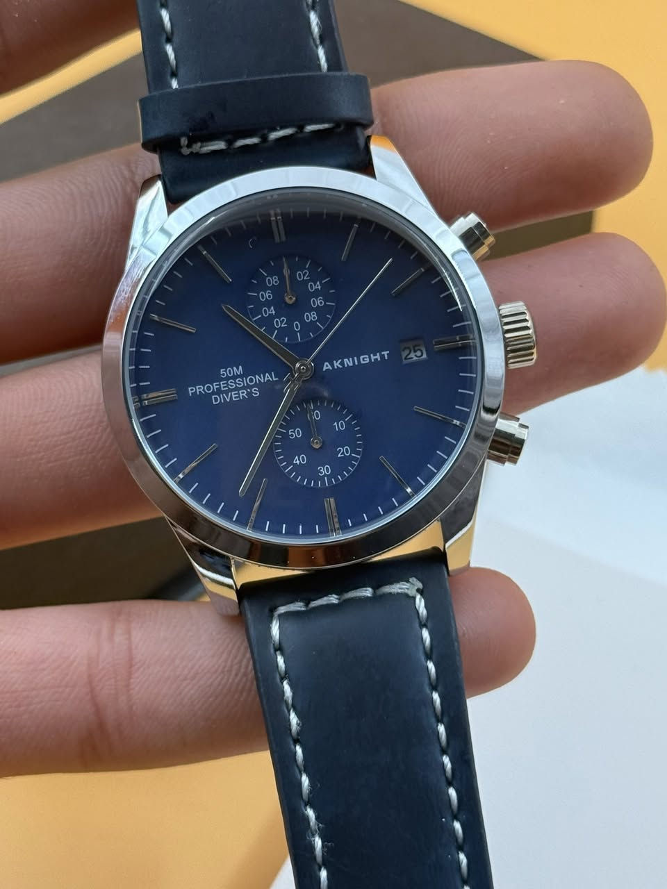 15 الف فقط

AKNIGHT 

اصلي ماكنة ياباني 

كاملة المرفقات سناتر شغالة 

سير جلد اصلي مختم 

سنتر ثواني منفصل 

ارقام واميال لامينوس 

مختم بالقفل والظهر 

ستانلس ستيل 

مقاومة للماء 

نافذ شهري 

15  الف فقط


**إذا كنت صاحب هذا الإعلان وتريد حذفه لأي سبب، رجاءا أرسل رسالة إلى الدعم الفني**