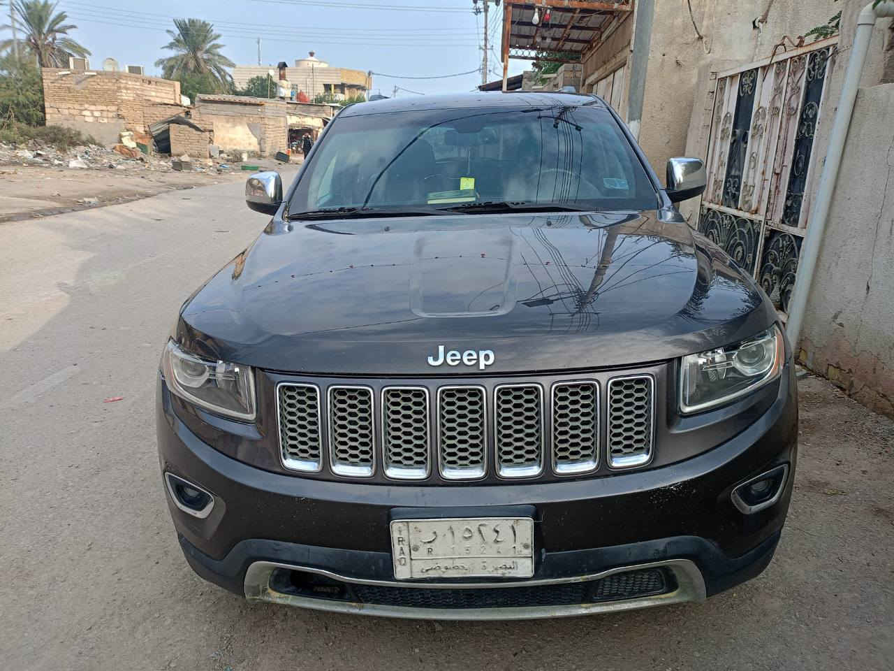 جيب وارد امريكي مديل 14سياره حداده جديد تاير جديد باتري جديد ارباكتها سليمه ضربتها جاملغ الي وره السايق سنويتها 27رقم بصره دواخل نضيفه سياره ما تعبانه *********** رقم صاحب سيارة مكاني بصره قضاء المدينه
