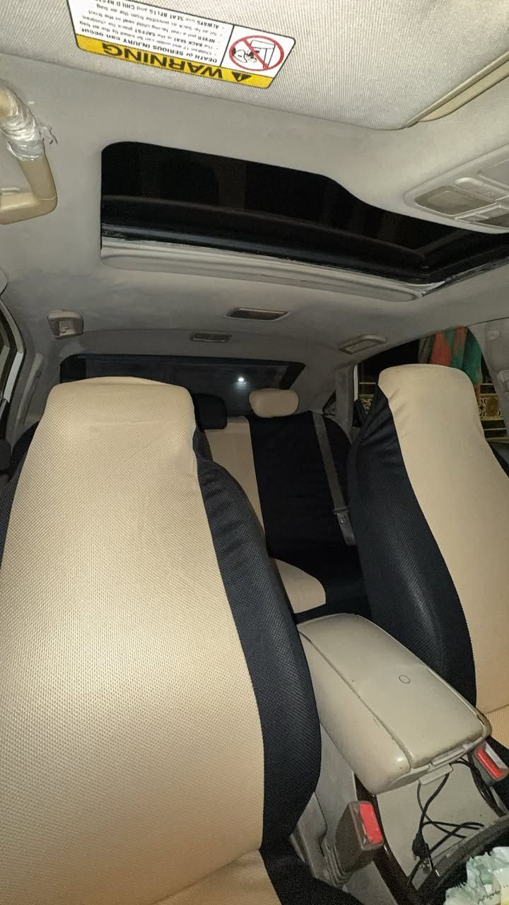 السلام عليكم من رخصة الادمن
ازيرا 2009 خليجي فووول مواصفات اللون ابيض صدفي بيها قطعتين بدون دواخل شرط جاملغ خلفي وباب الخلفي الورا السايق
السياره جديده مال جناي محرك وكير كفاله تخم تاير جديد
داخل عسلي فتحه كشنات كهرباء سايق وسدر وكشنات جلد وبرده بلاديه كهربائيه تنزل من تبدل بك قطعتين تبريد اشاير بالمري ومري كهرباء 
محرك 3300 مكفول 
ملاحضة:الرقم غير مشمول مع السعر المشتري يستلم ارقام جديده 
السعر ١٠٨ وبيها مجال 
مكان الانبار الرمادي 
للاستفسار ***********
