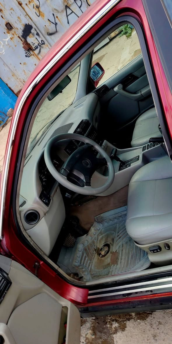 السلام عليكم
السعر 65 ورقه وبيها مجال قليل جدا 

BMW 525 موديل 1992 للبيع
محرك كبس
سيارة وضع شركة مشروع وطني تحويل ثاني يوم
كابون بانزين موجود
وبدون صبغ وكير ومحرك جديد وخير من الله
وتبريد ثلج وكير اوتماتيك وسلايت وكشنات جلد 
وكهرب تفاصيل اكثر اتصل على الرقم
صدر السياره كله جديد وخير من الله
*********** واتسب ايضا
*********** 

ملاحضة السياره دفع رباعي 
مكان السياره موصل زيونه سومر
