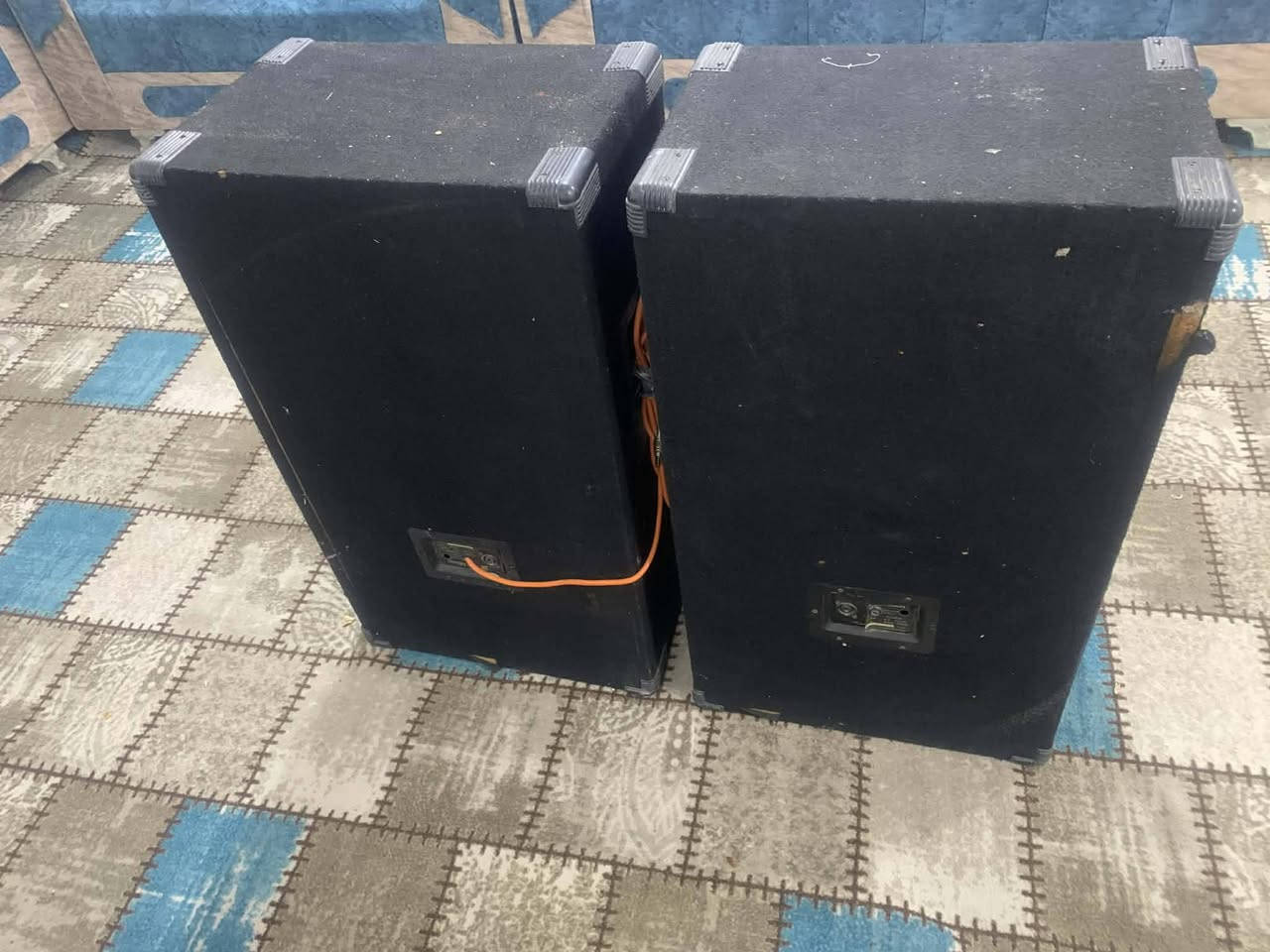 سماعات للبيع موتاربو زوج المكان ناصريه مركز السعر خاص ***********
